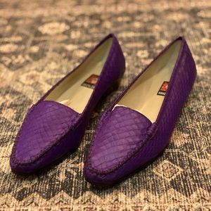 Brand new purple Ann Klein shoes.